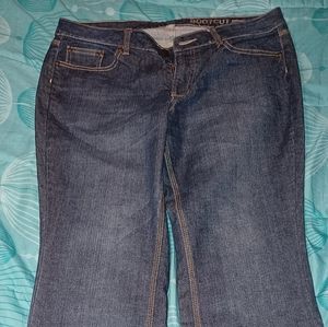 NY&CO bootcut curvy low-rise jeans size 14 average,  great condition
